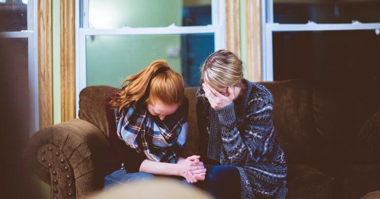 Two People 7 Ways to Be There For A Friend Who Is Grieving