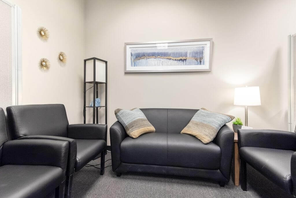 Glpg Great Lakes Psychology Group Counseling Therapy Naperville Illinois Waiting Area 1024x684